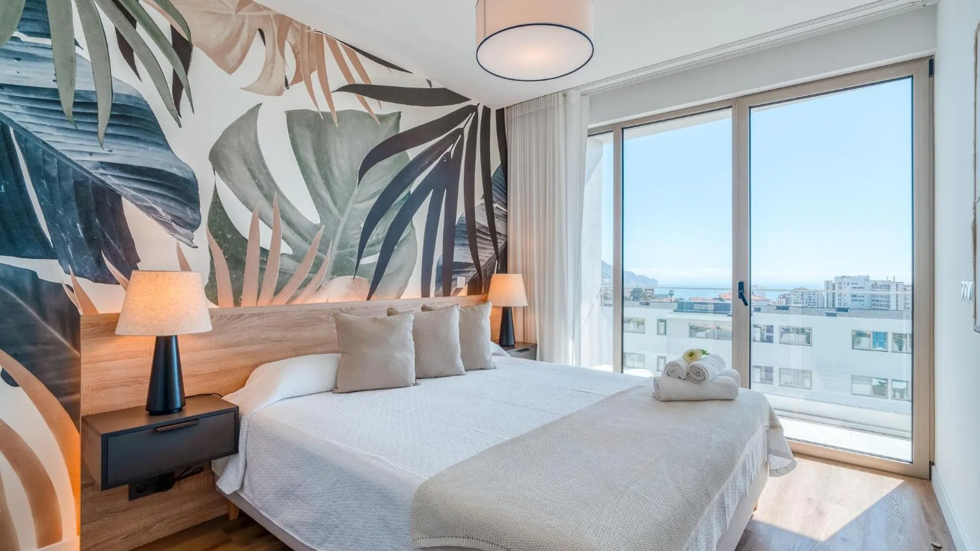 The Pink Palm Apartment Funchal  0*, Funchal (Madeira)